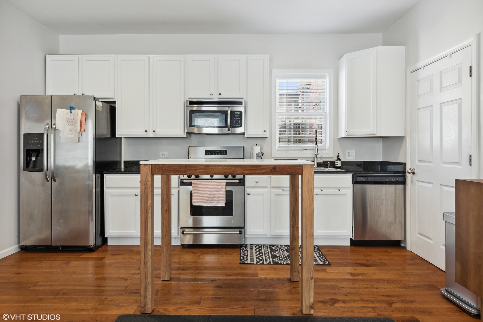 814 N Hermitage Avenue