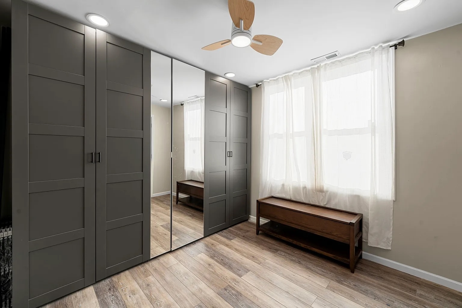 814 N Hermitage Avenue