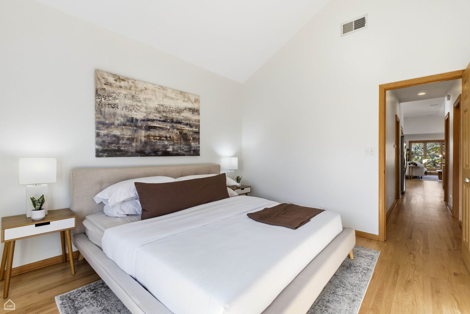 1447 W Walton Street Unit: 3