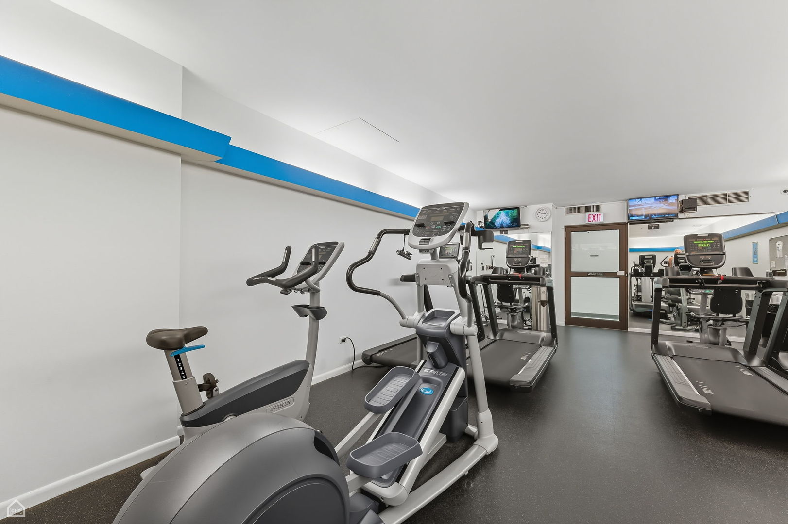 2800 N Lake Shore Drive Unit: 305