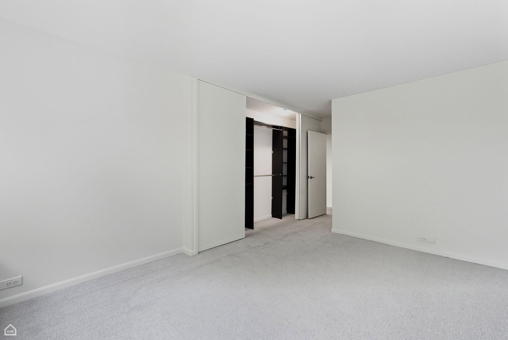 2800 N Lake Shore Drive Unit: 305