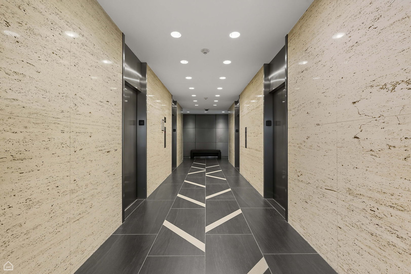 2800 N Lake Shore Drive Unit: 305