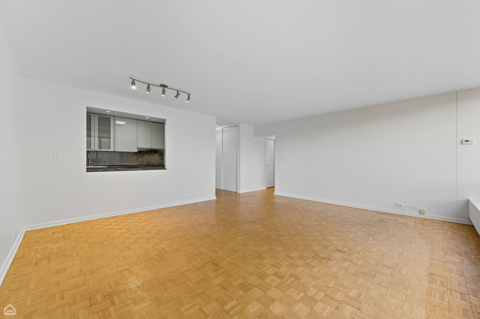 2800 N Lake Shore Drive Unit: 305