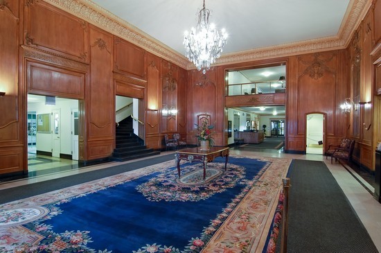 5555 N SHERIDAN Road Unit: 1504