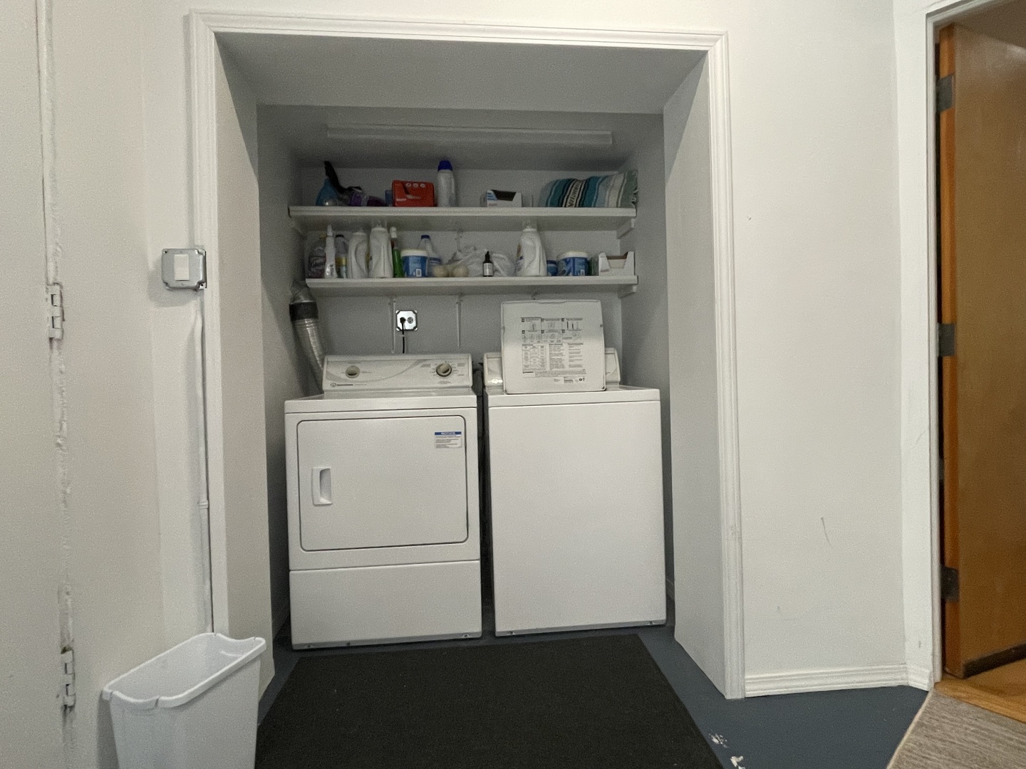 3233 N Wilton Avenue Unit: 2