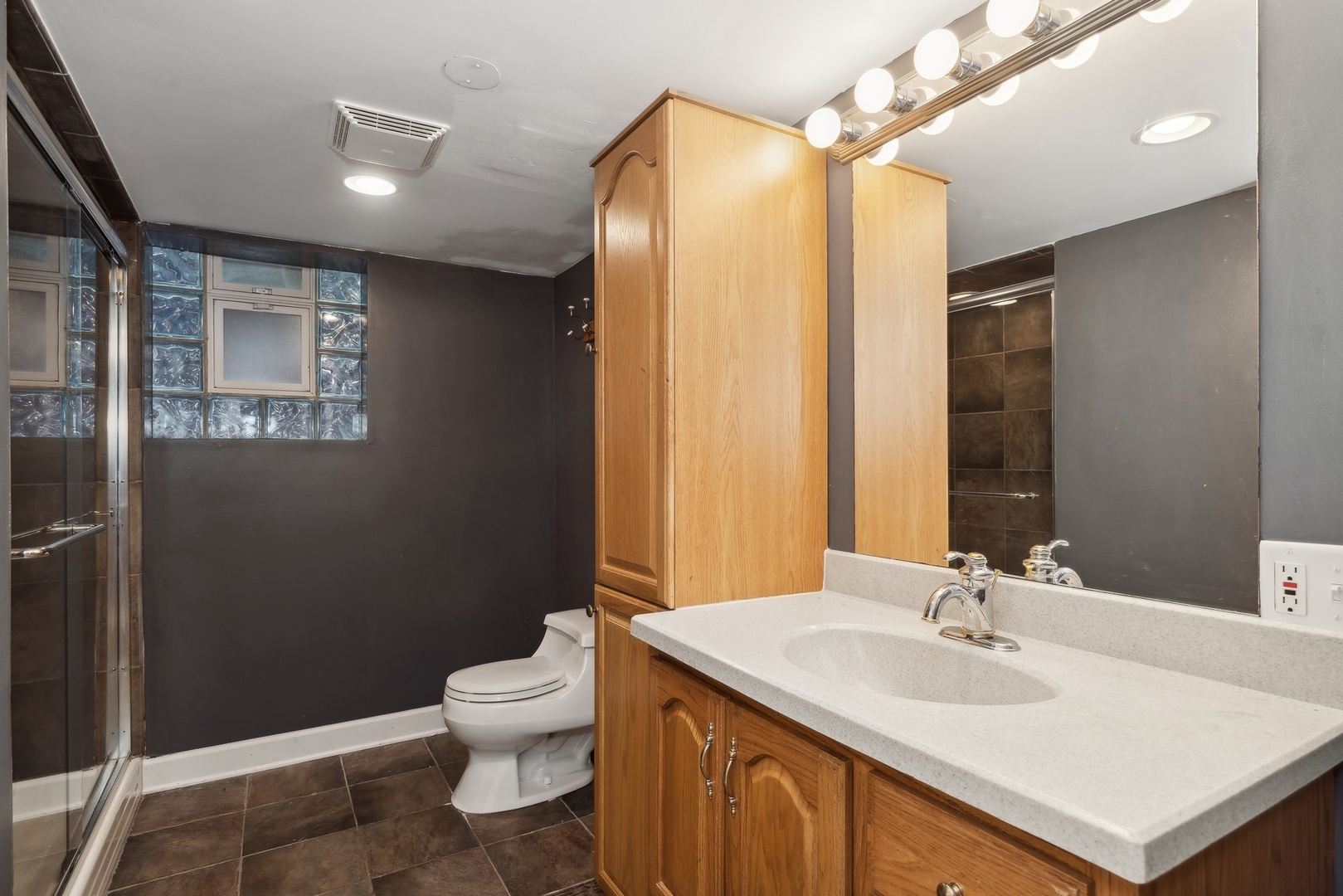 38635 N Drexel Boulevard