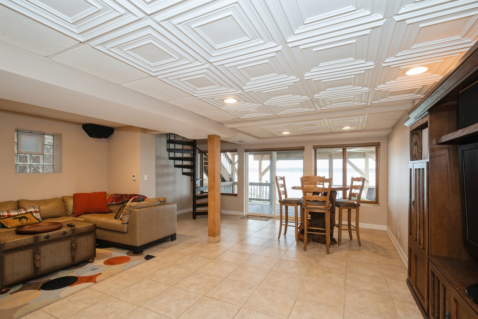 38635 N Drexel Boulevard