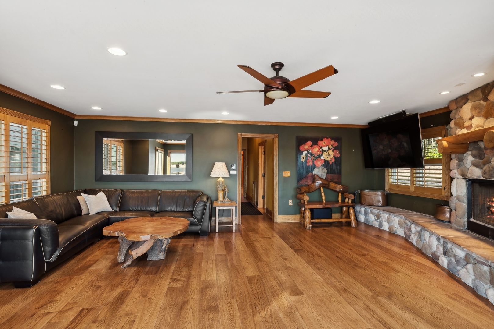 38635 N Drexel Boulevard