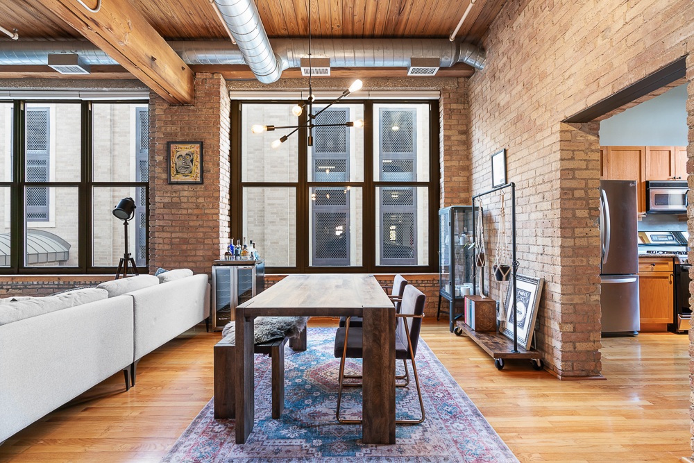 1330 W Monroe Street Unit: 310