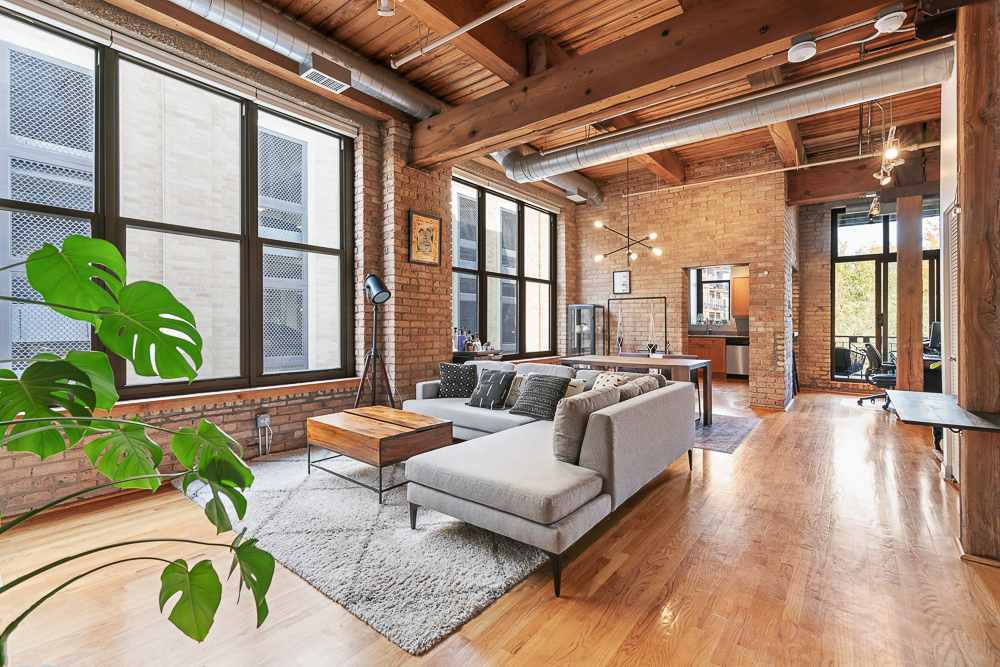 1330 W Monroe Street Unit: 310