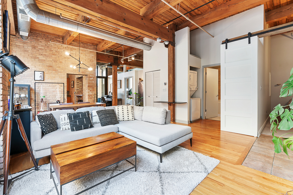 1330 W Monroe Street Unit: 310