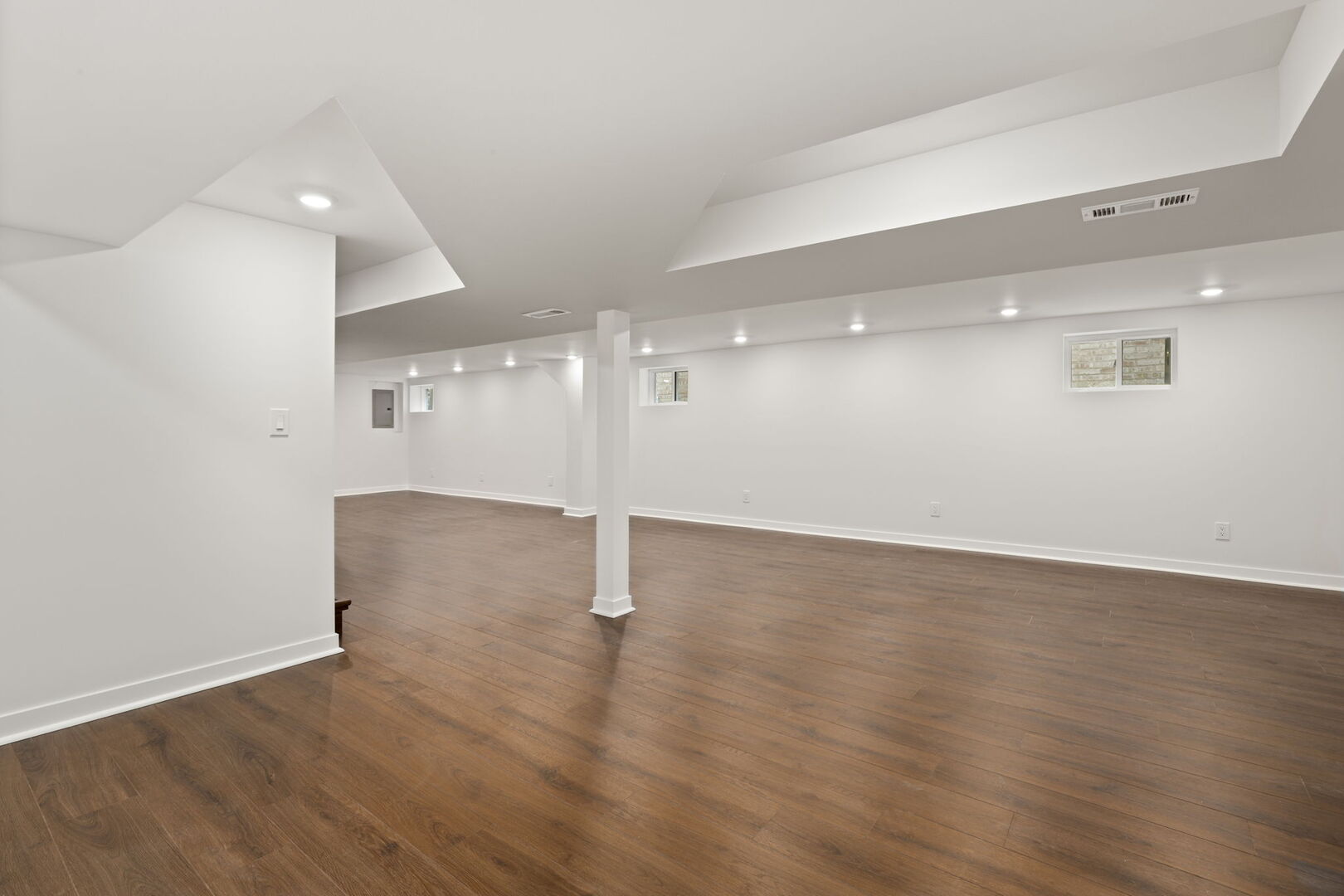 5828 N Melvina Avenue