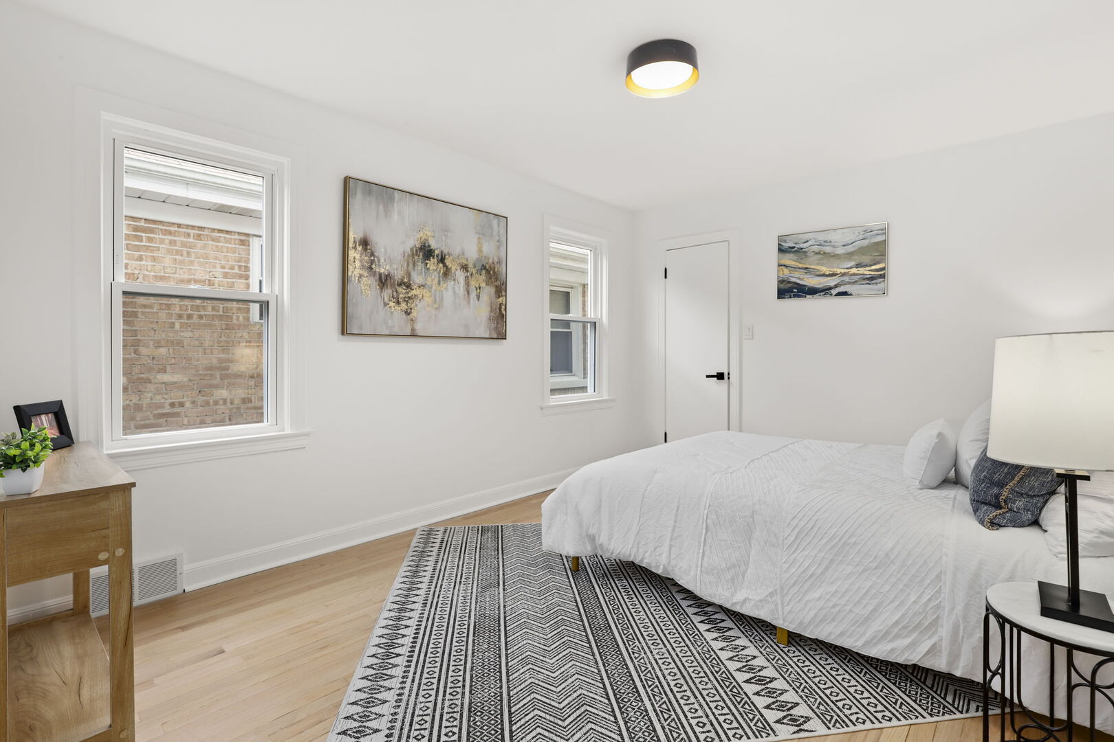 5828 N Melvina Avenue