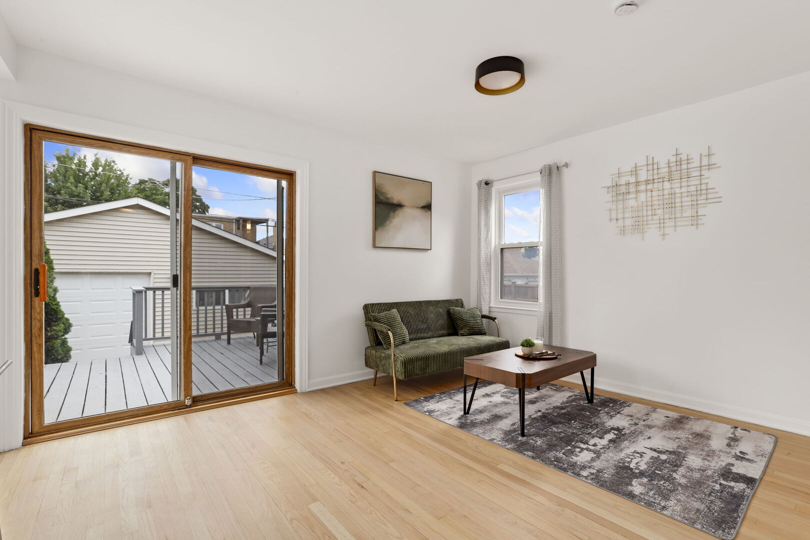 5828 N Melvina Avenue