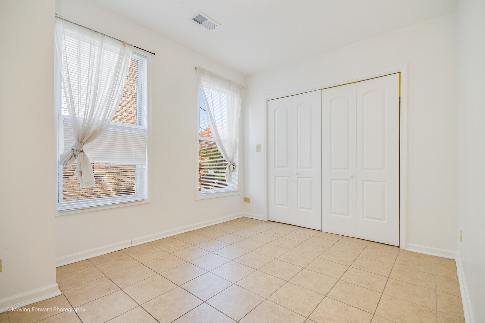 1900 S Throop Street