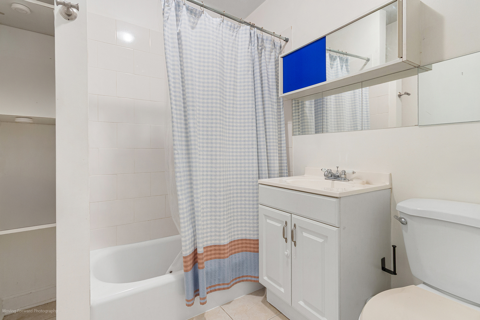 1900 S Throop Street