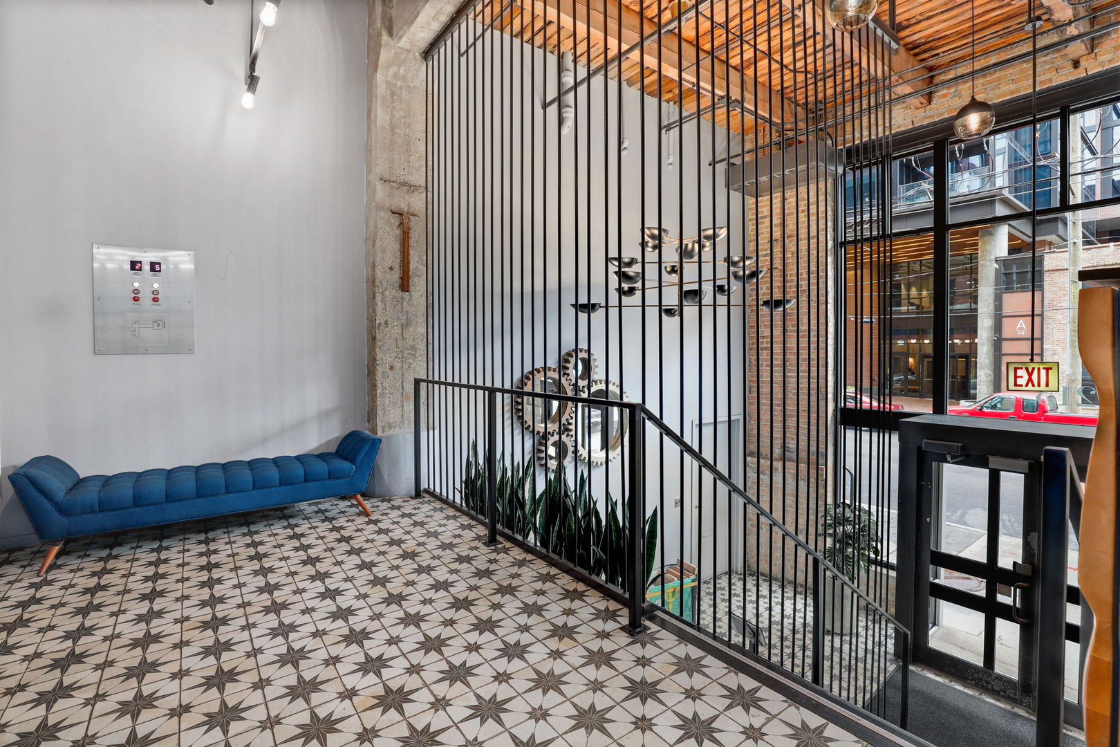 215 N Aberdeen Street Unit: 202B