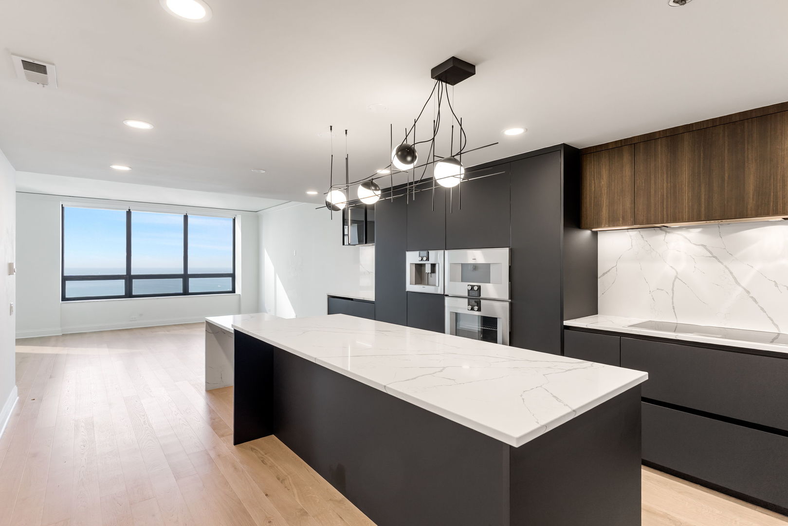 180 E Pearson Street Unit: 3502