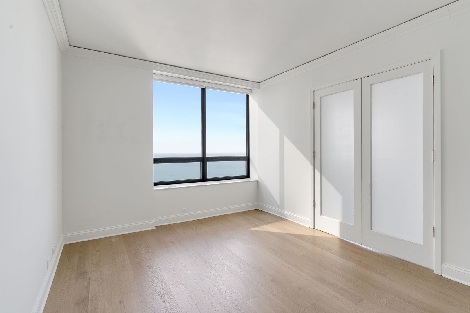 180 E Pearson Street Unit: 3502