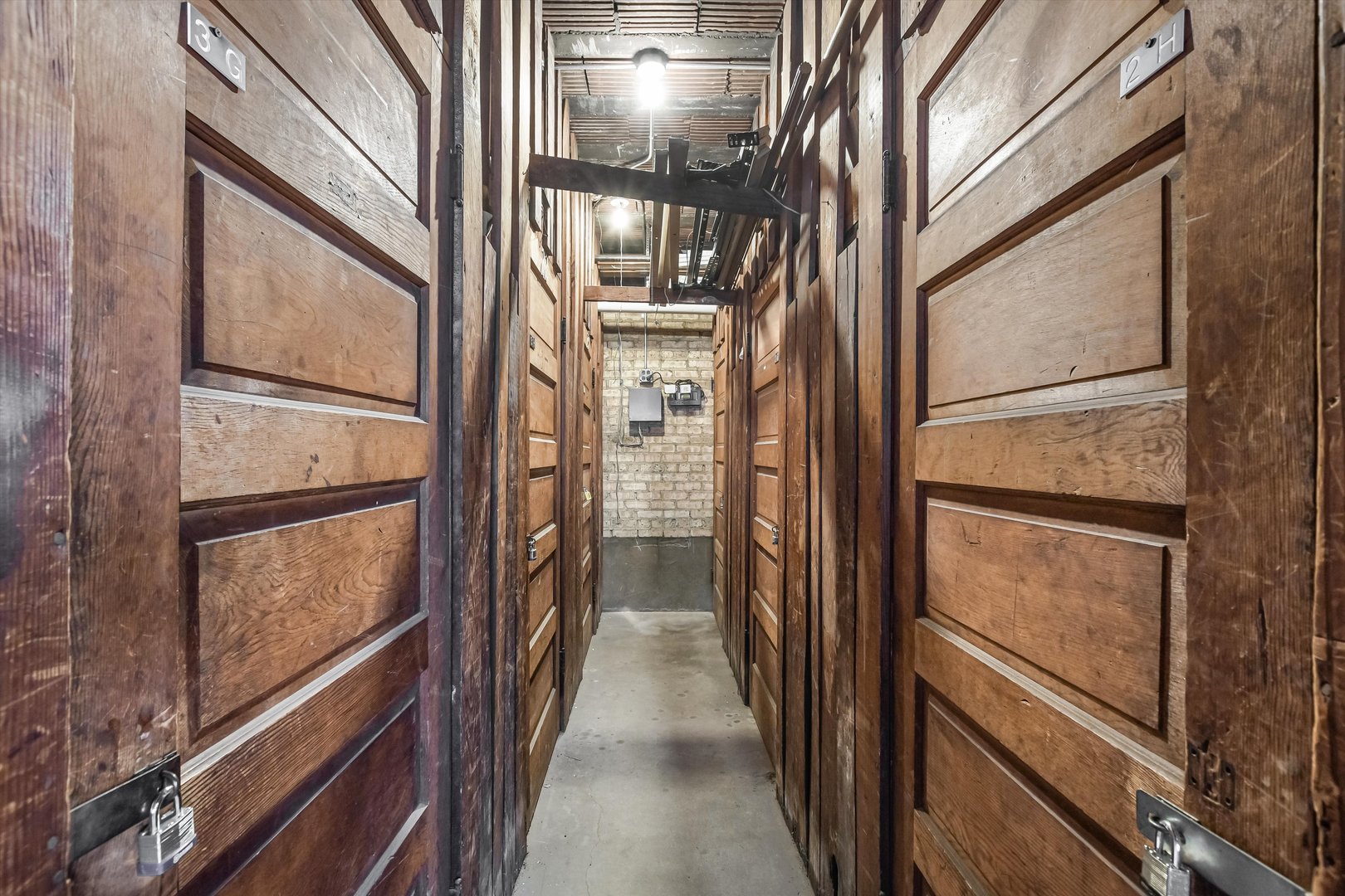 832 MICHIGAN Avenue Unit: 3G