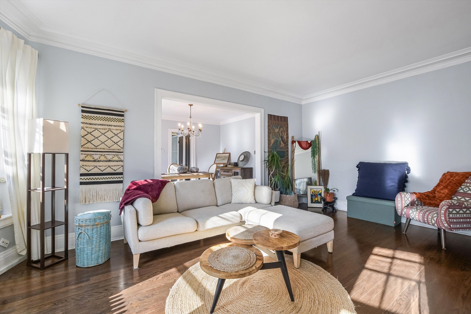 832 MICHIGAN Avenue Unit: 3G