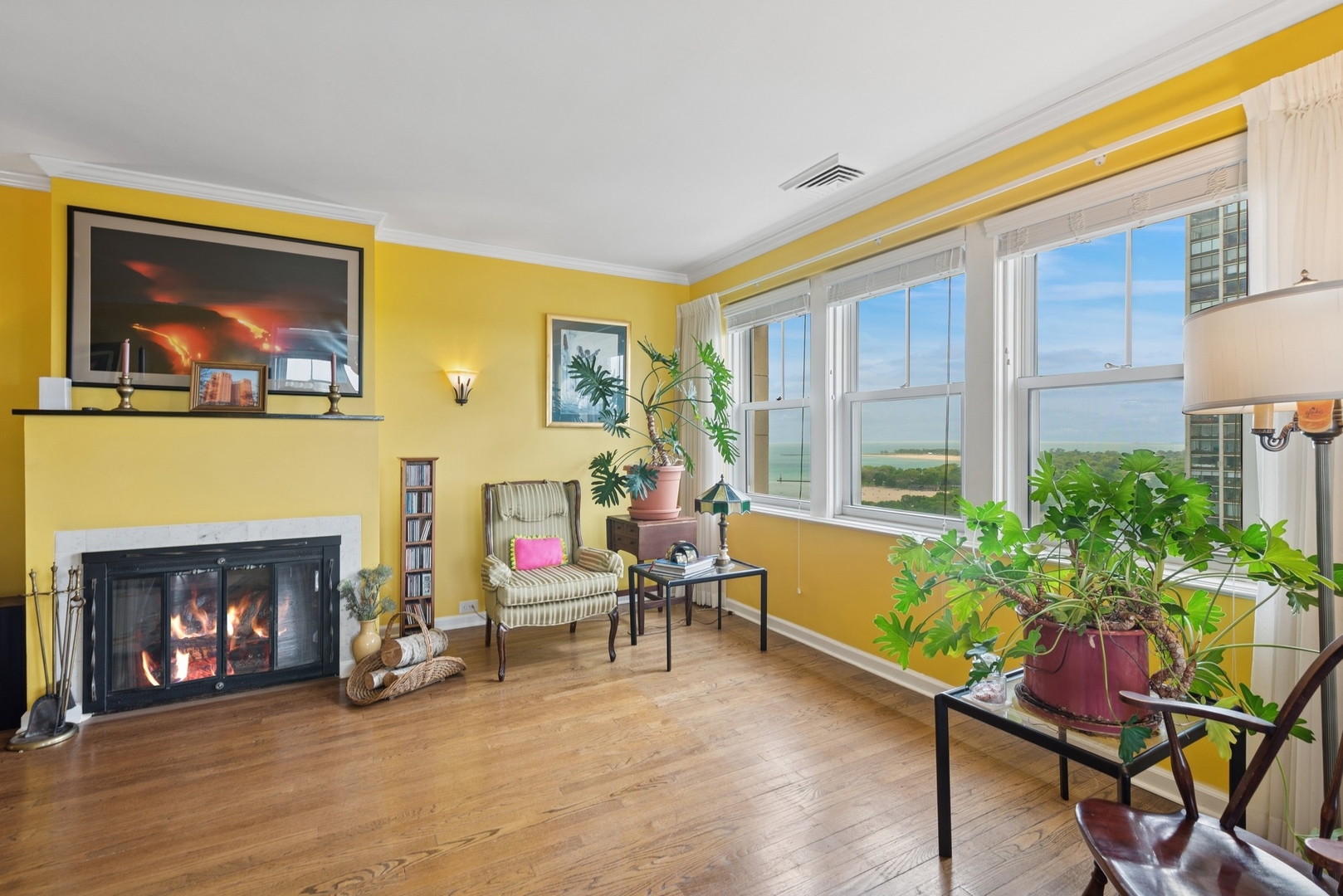 5555 N Sheridan Road Unit: 1906