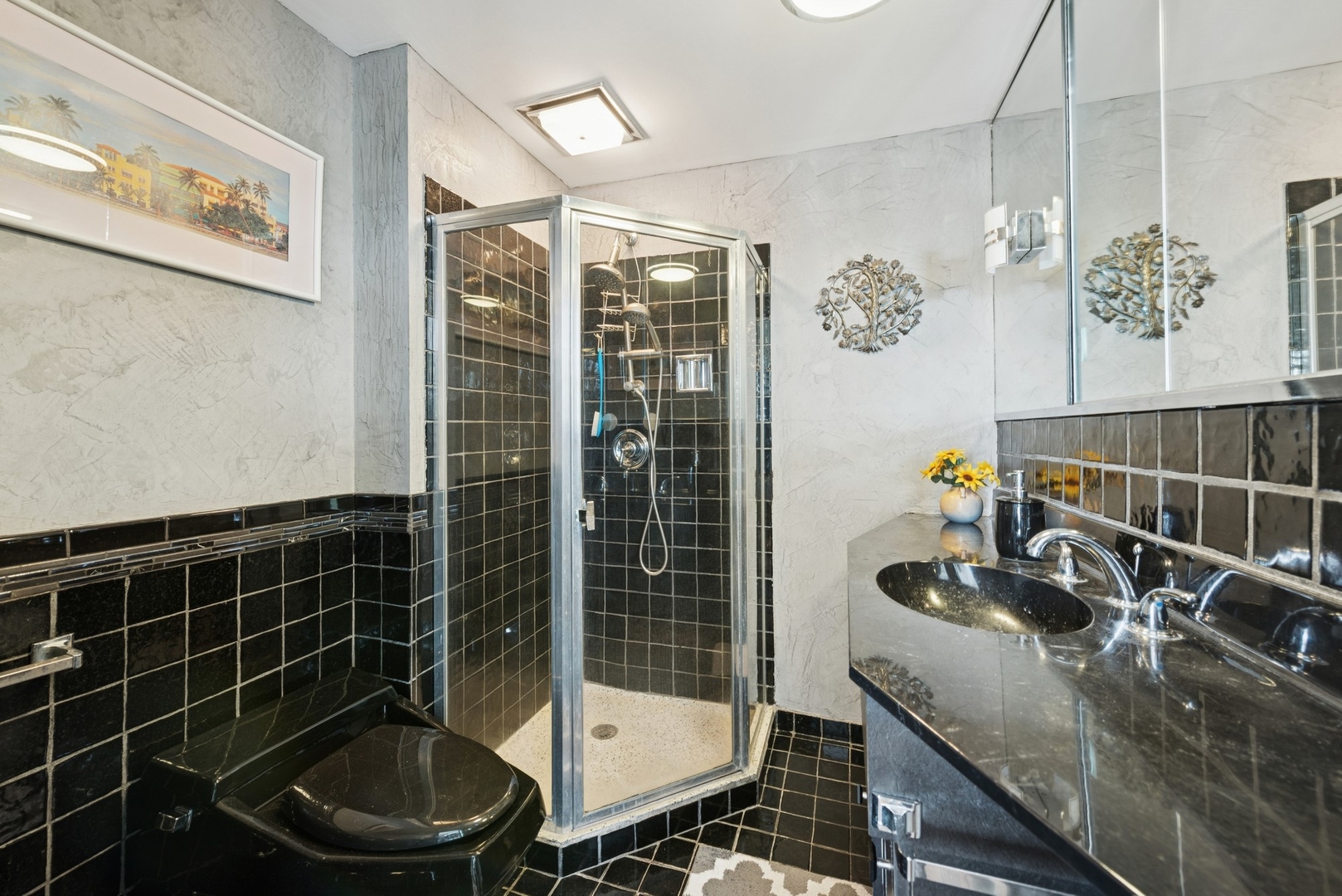 5555 N Sheridan Road Unit: 1906