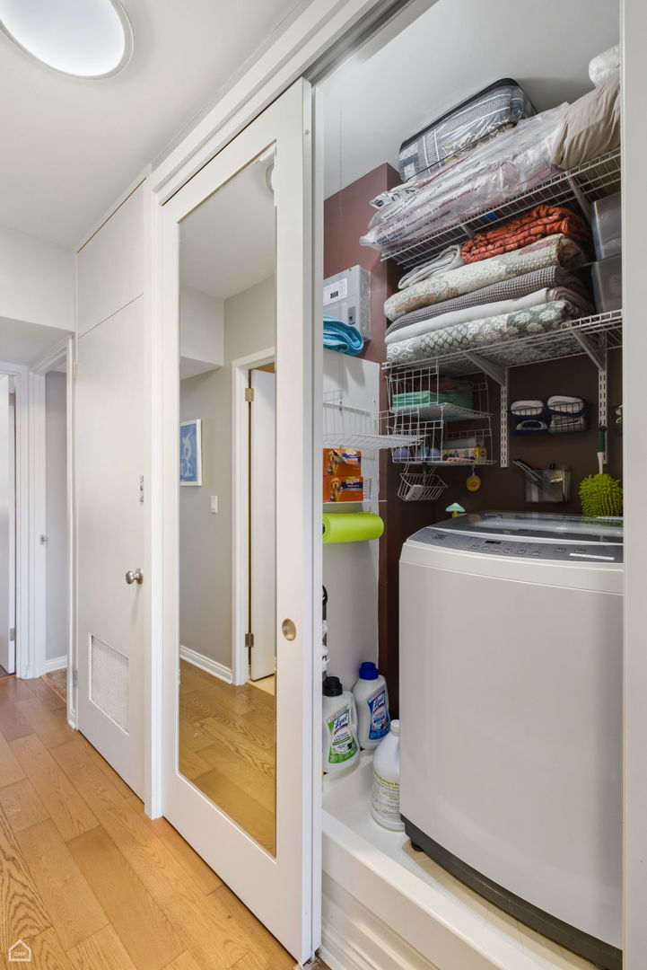 3200 N LAKE SHORE Drive Unit: 604