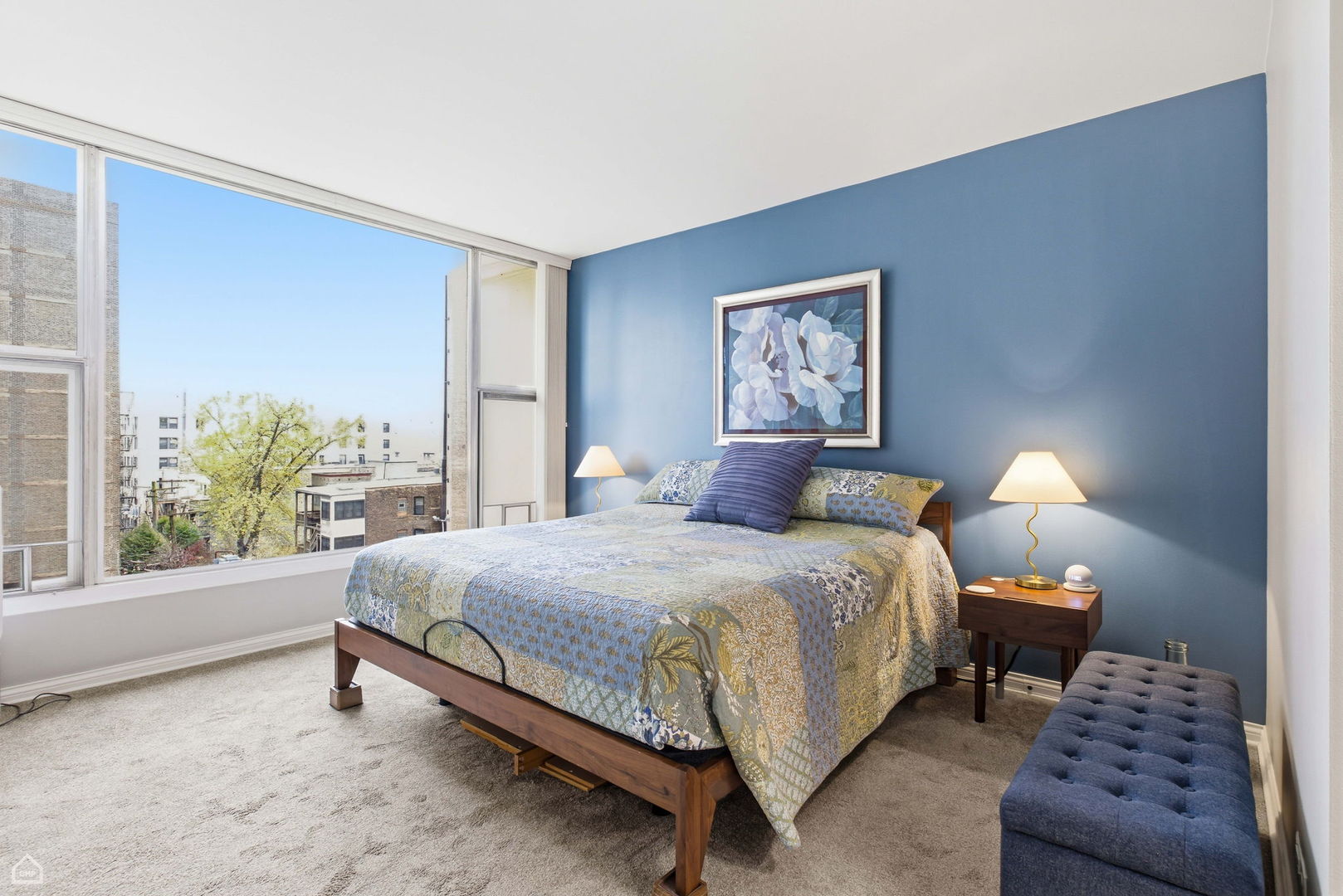 3200 N LAKE SHORE Drive Unit: 604