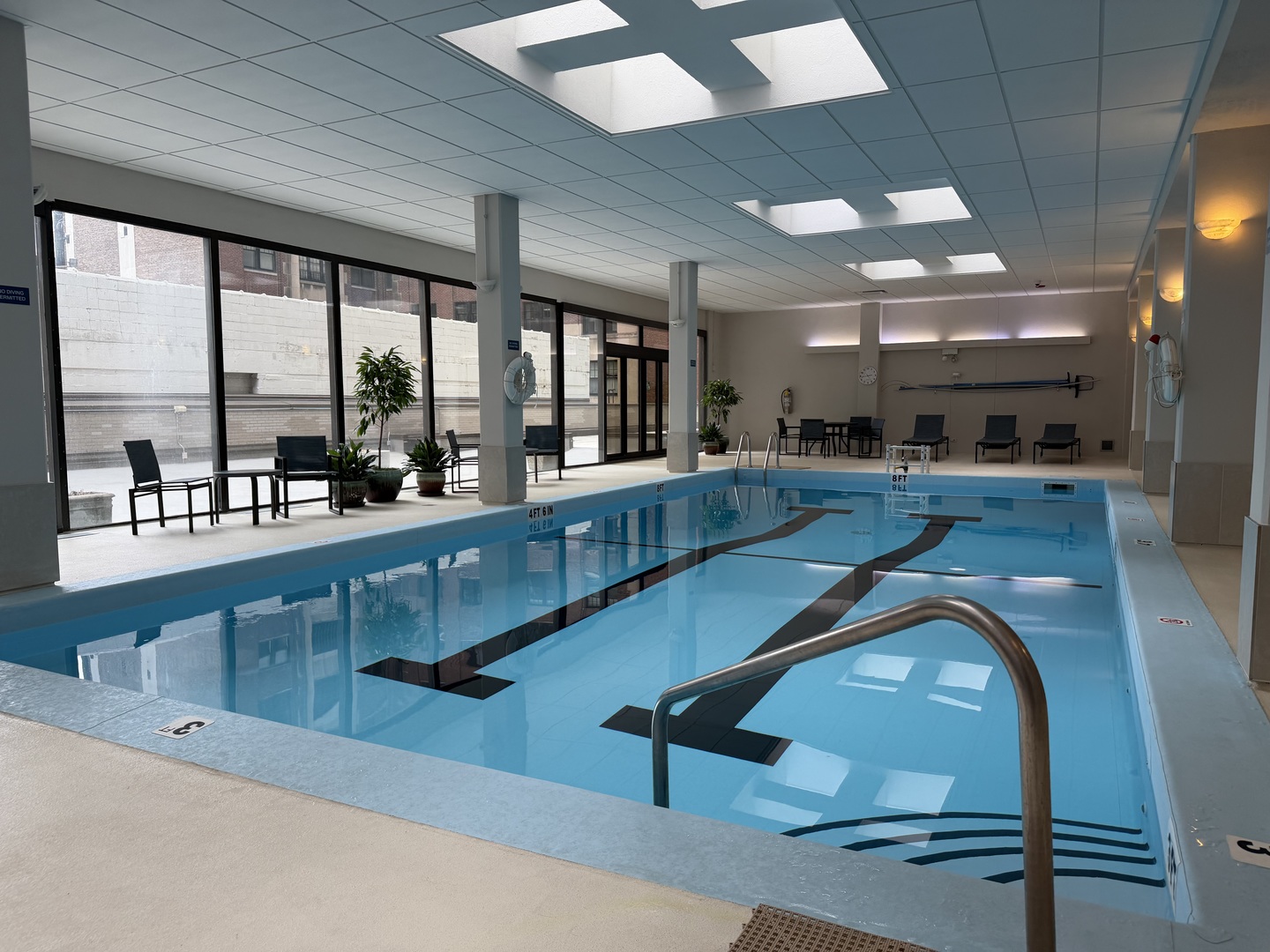 3200 N LAKE SHORE Drive Unit: 604