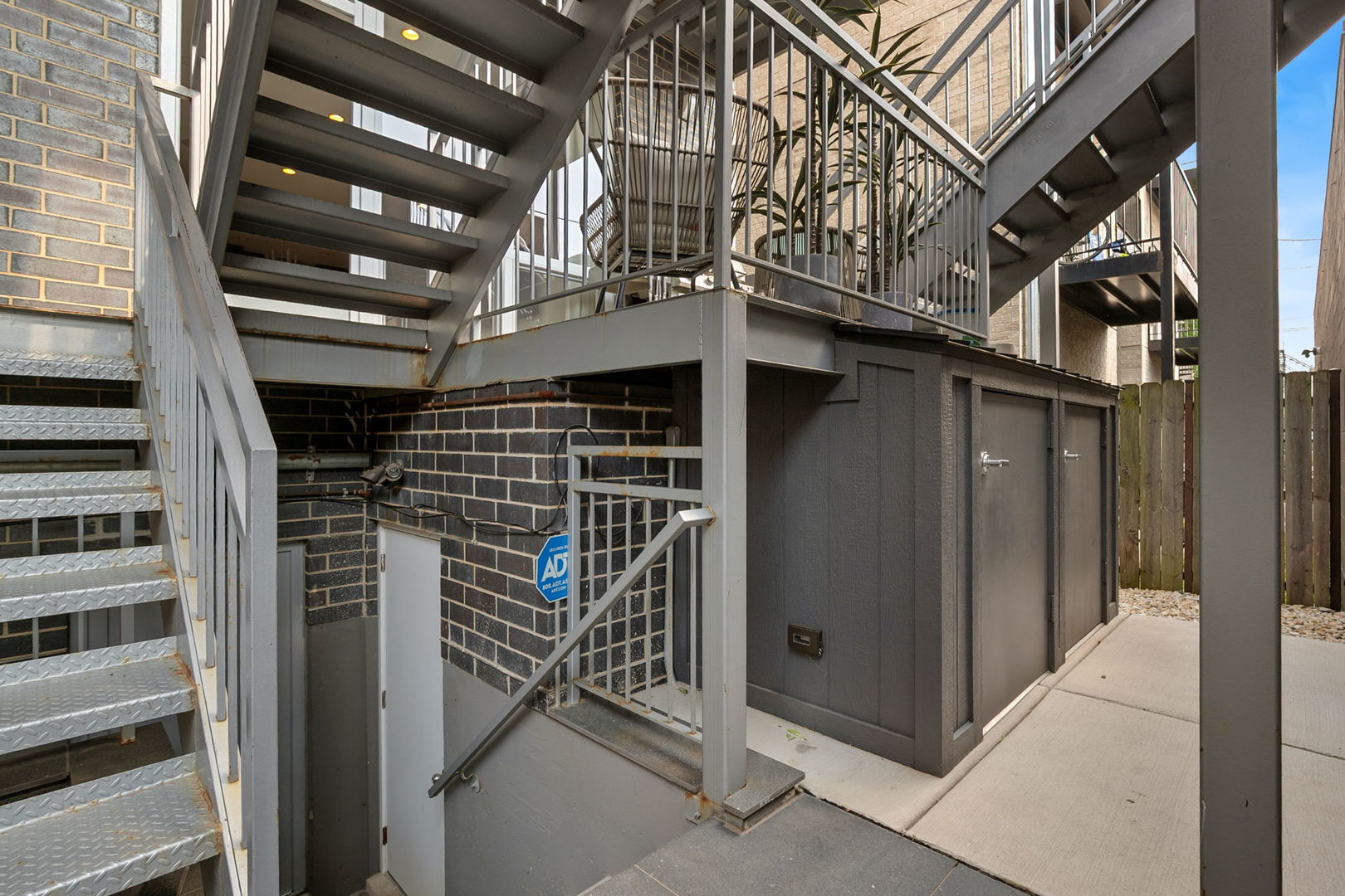 1848 N California Avenue Unit: 1