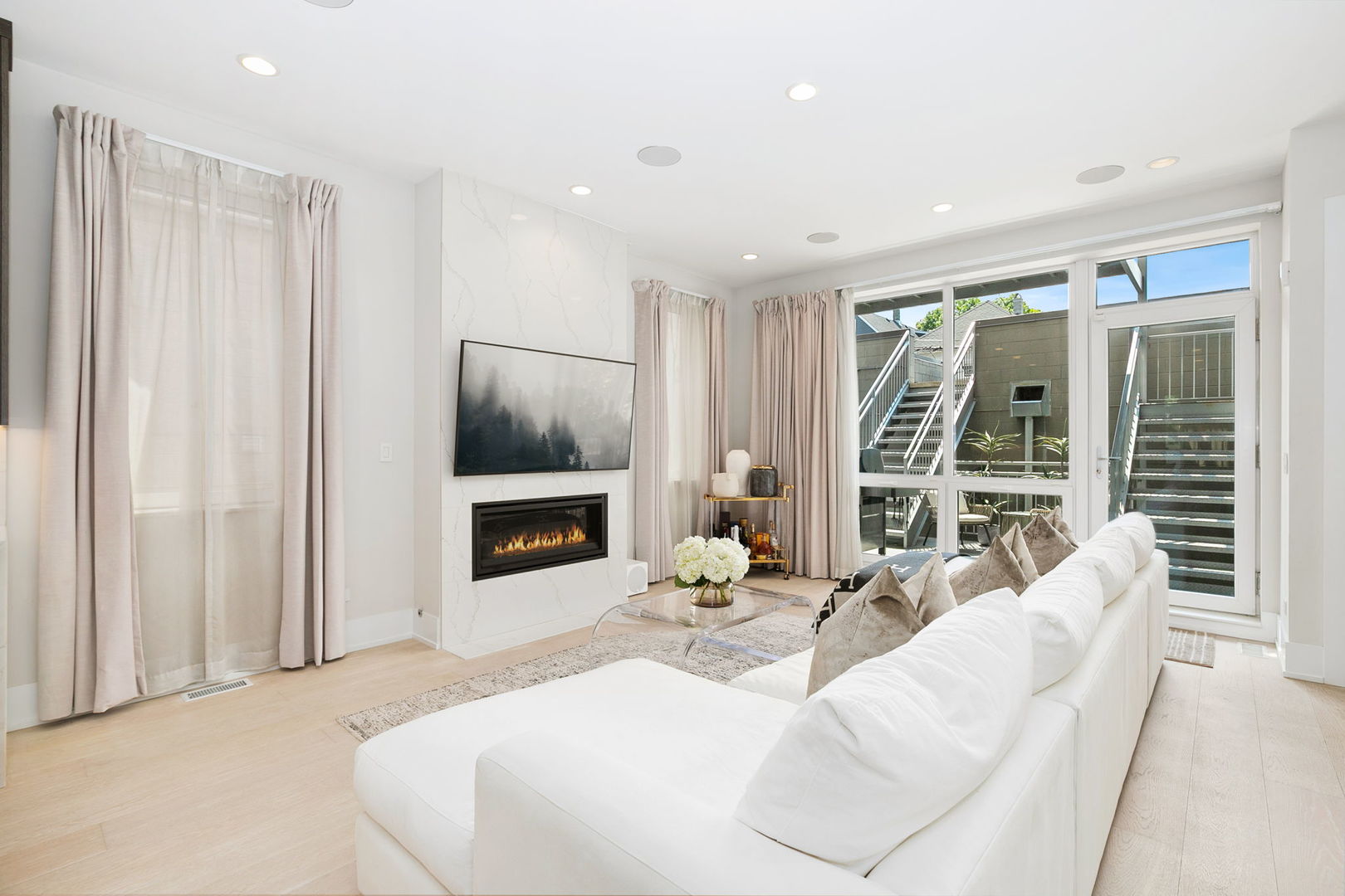 1848 N California Avenue Unit: 1