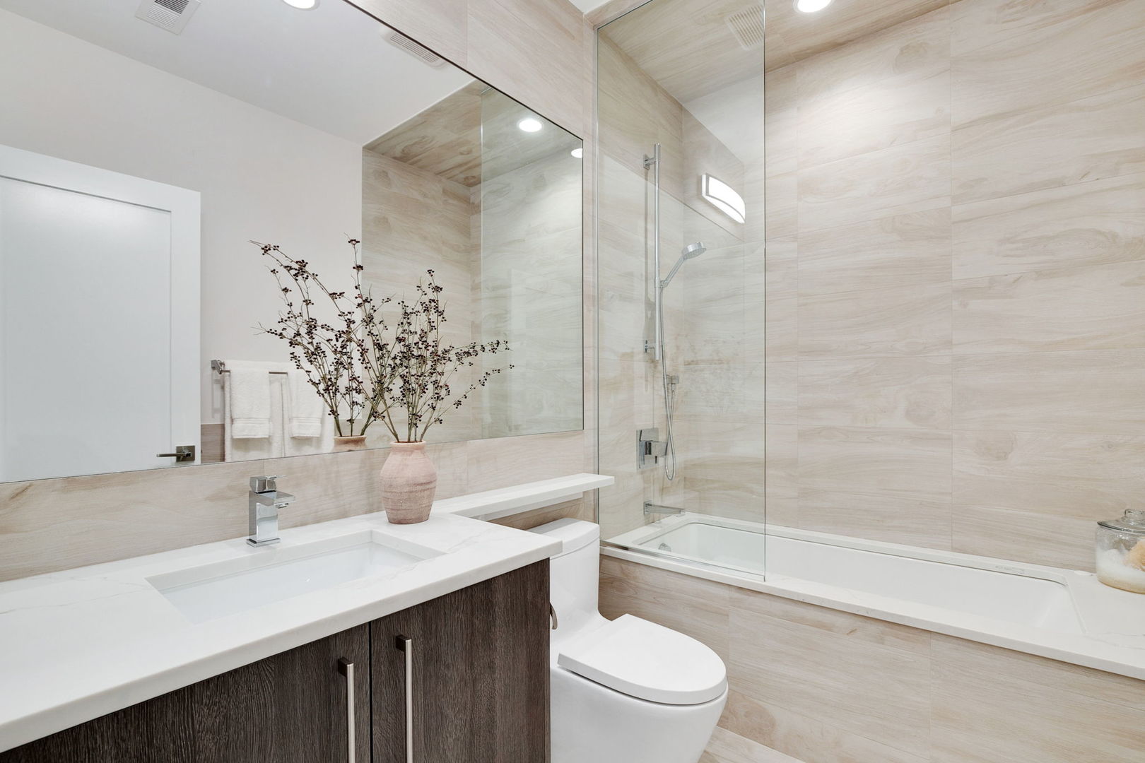 1848 N California Avenue Unit: 1