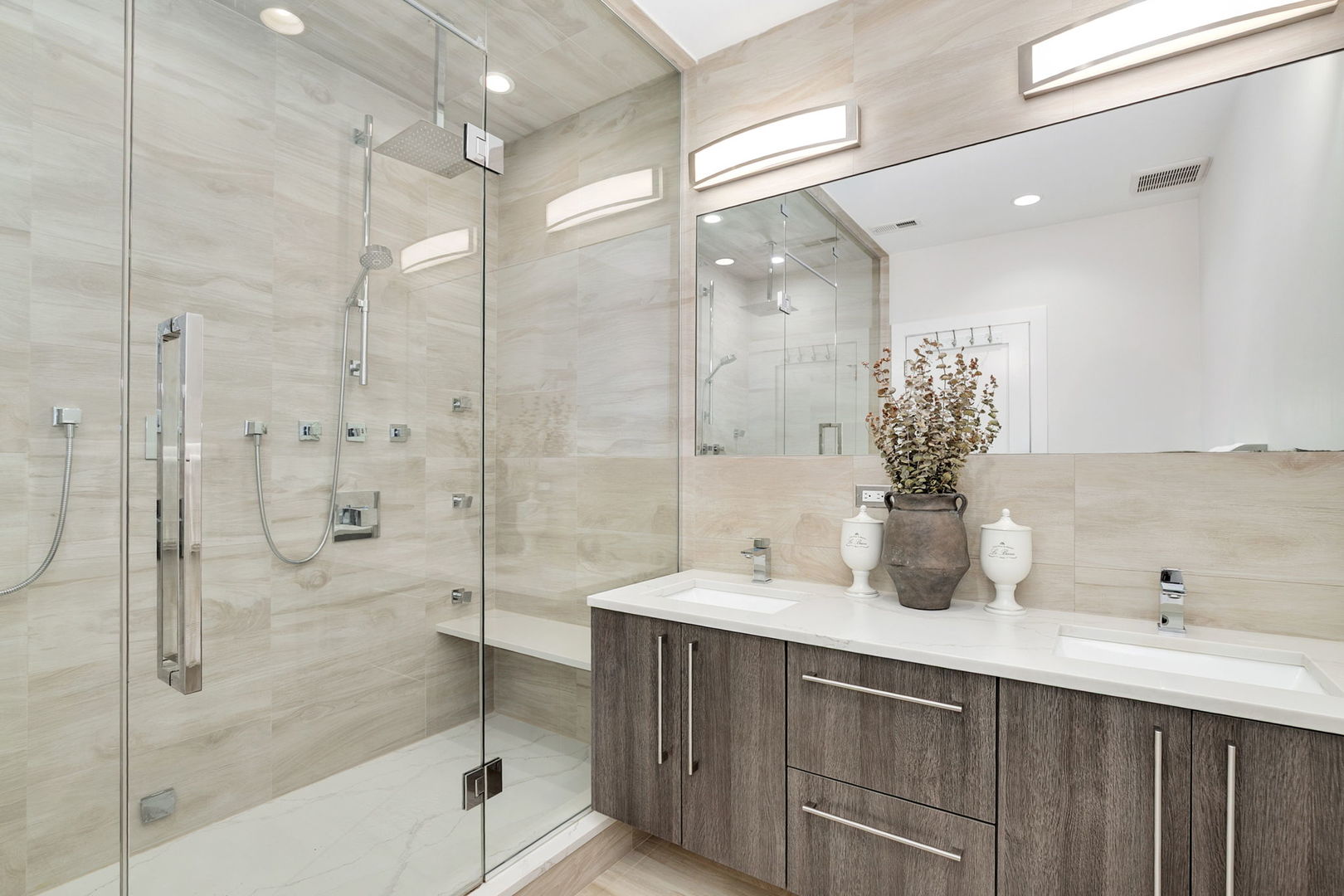 1848 N California Avenue Unit: 1