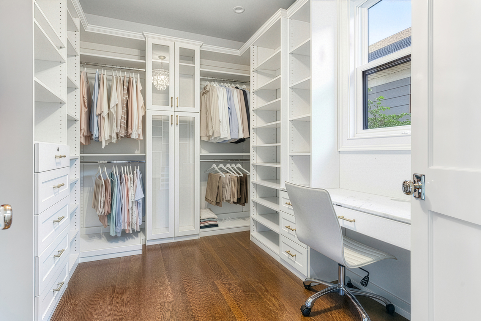 3336 N Oakley Avenue