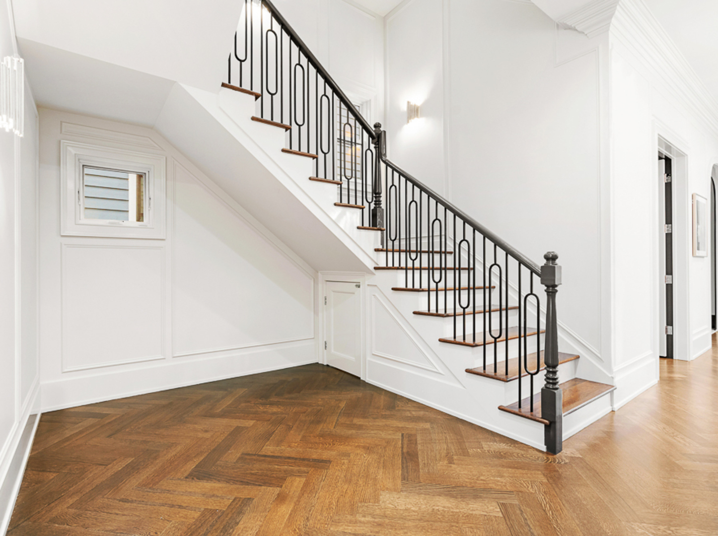 3336 N Oakley Avenue