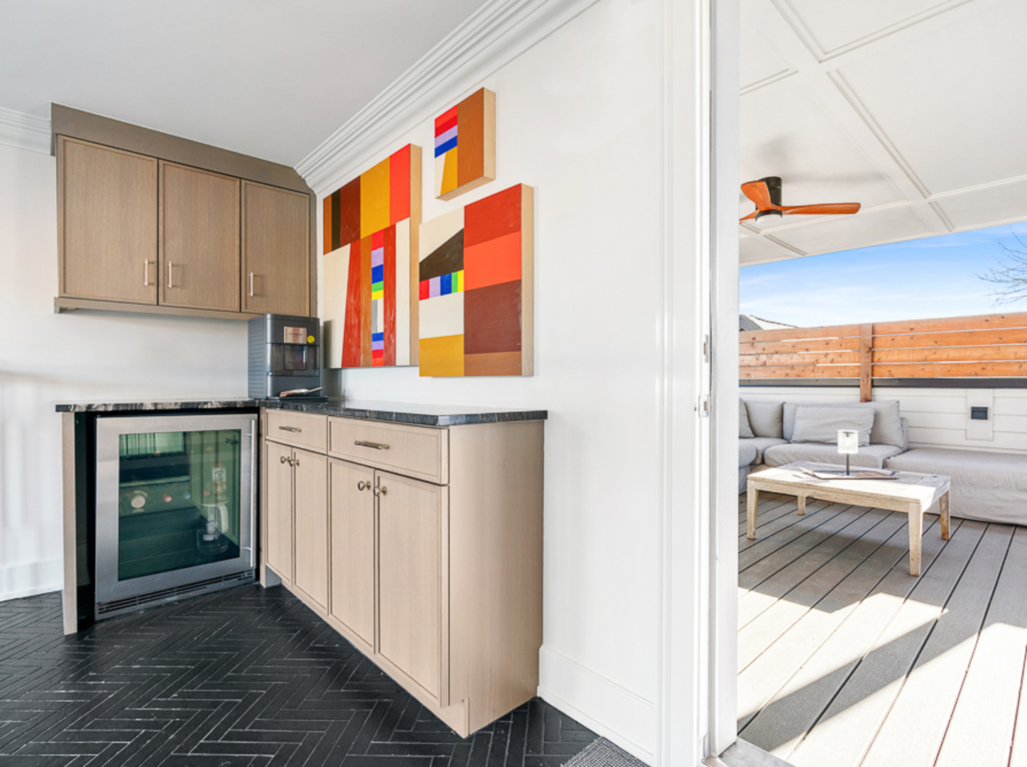 3336 N Oakley Avenue