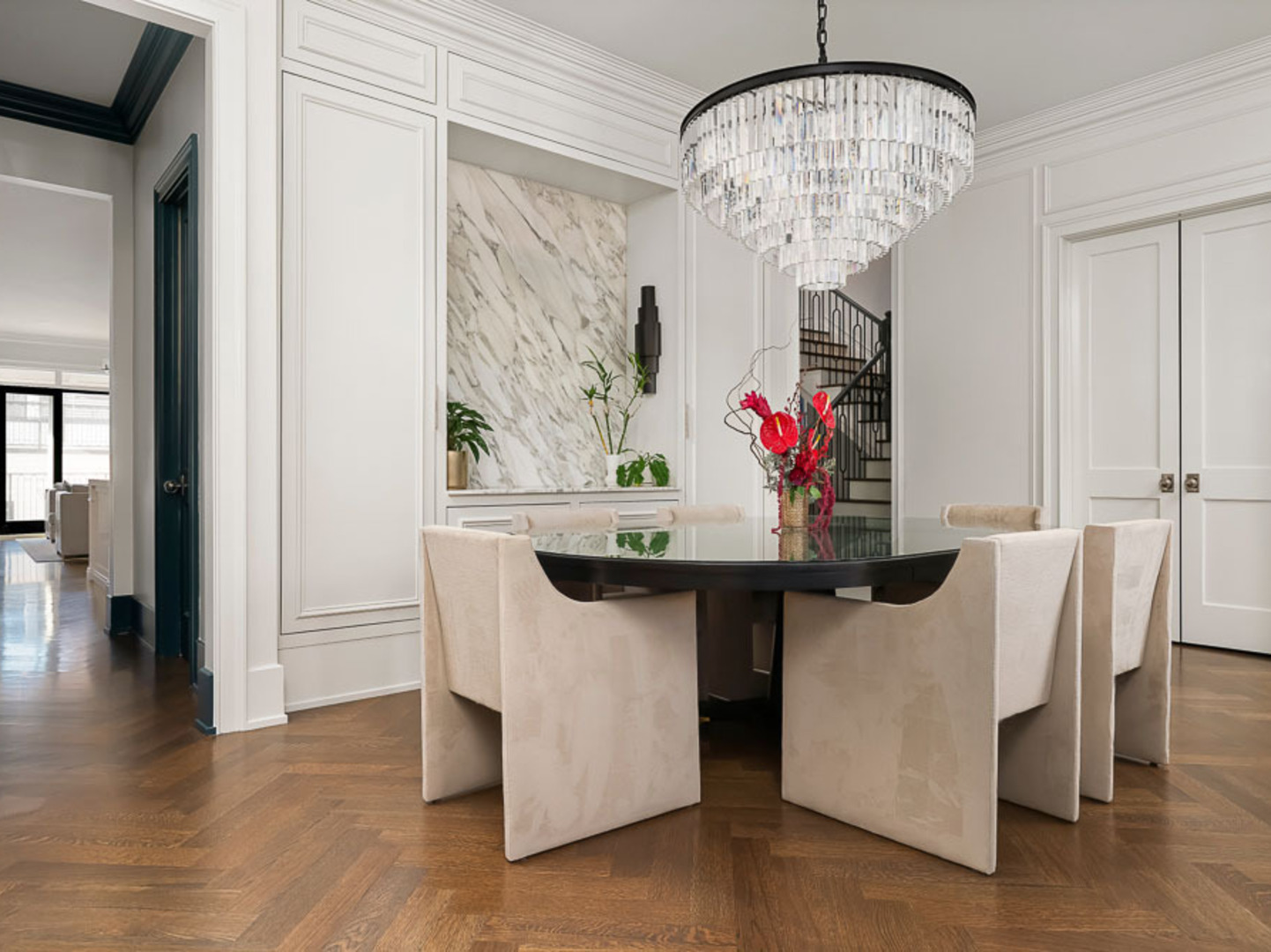 3336 N Oakley Avenue