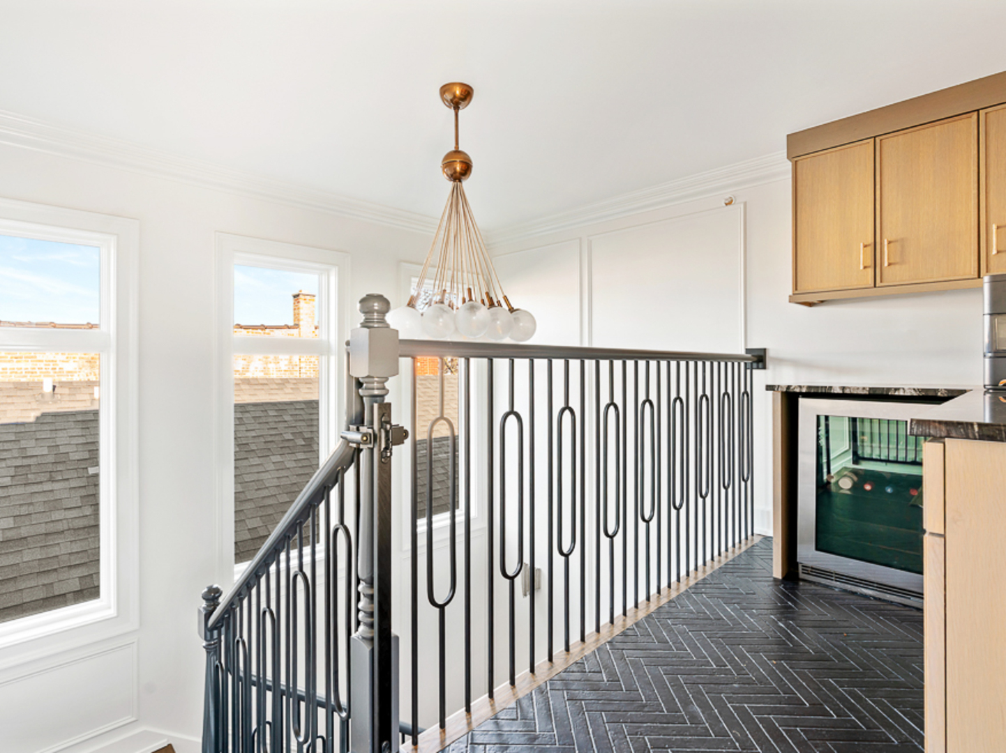 3336 N Oakley Avenue