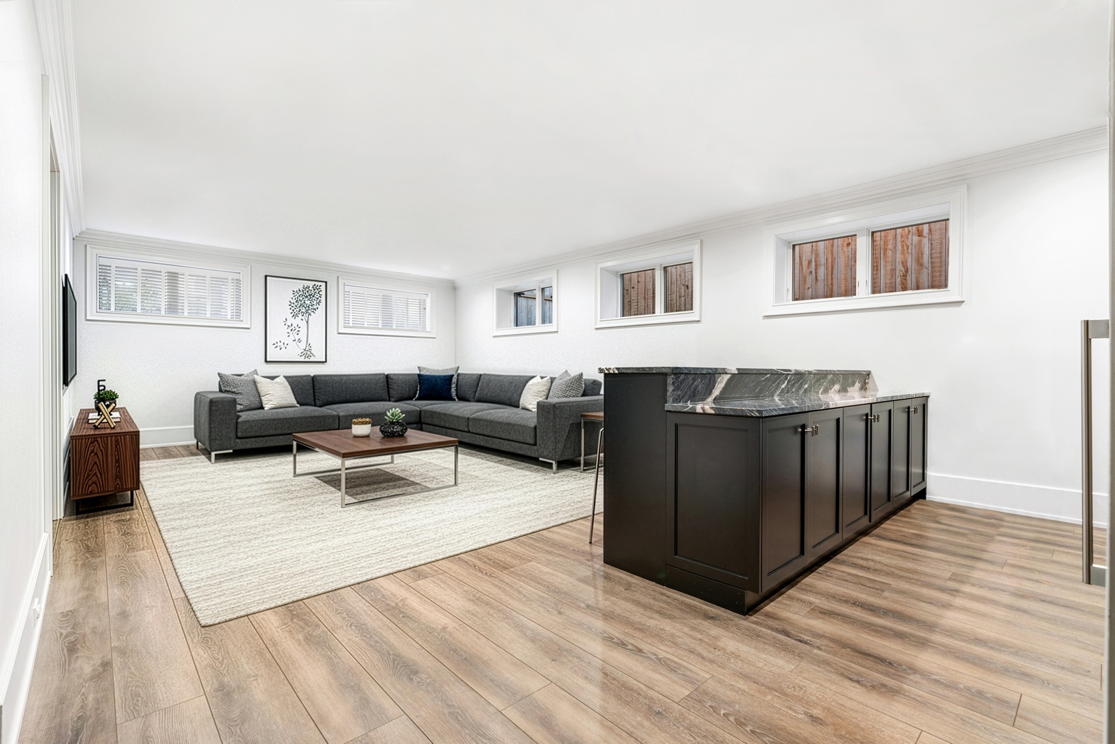 3336 N Oakley Avenue