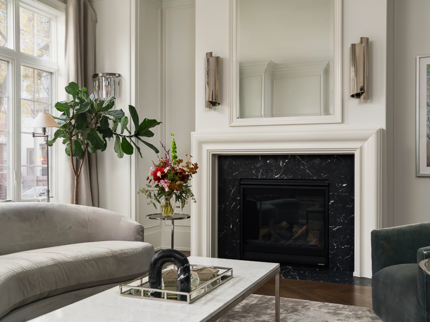 3336 N Oakley Avenue