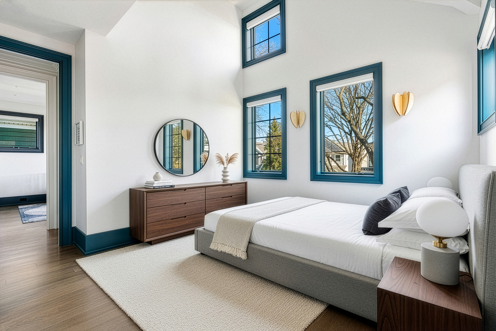 3336 N Oakley Avenue