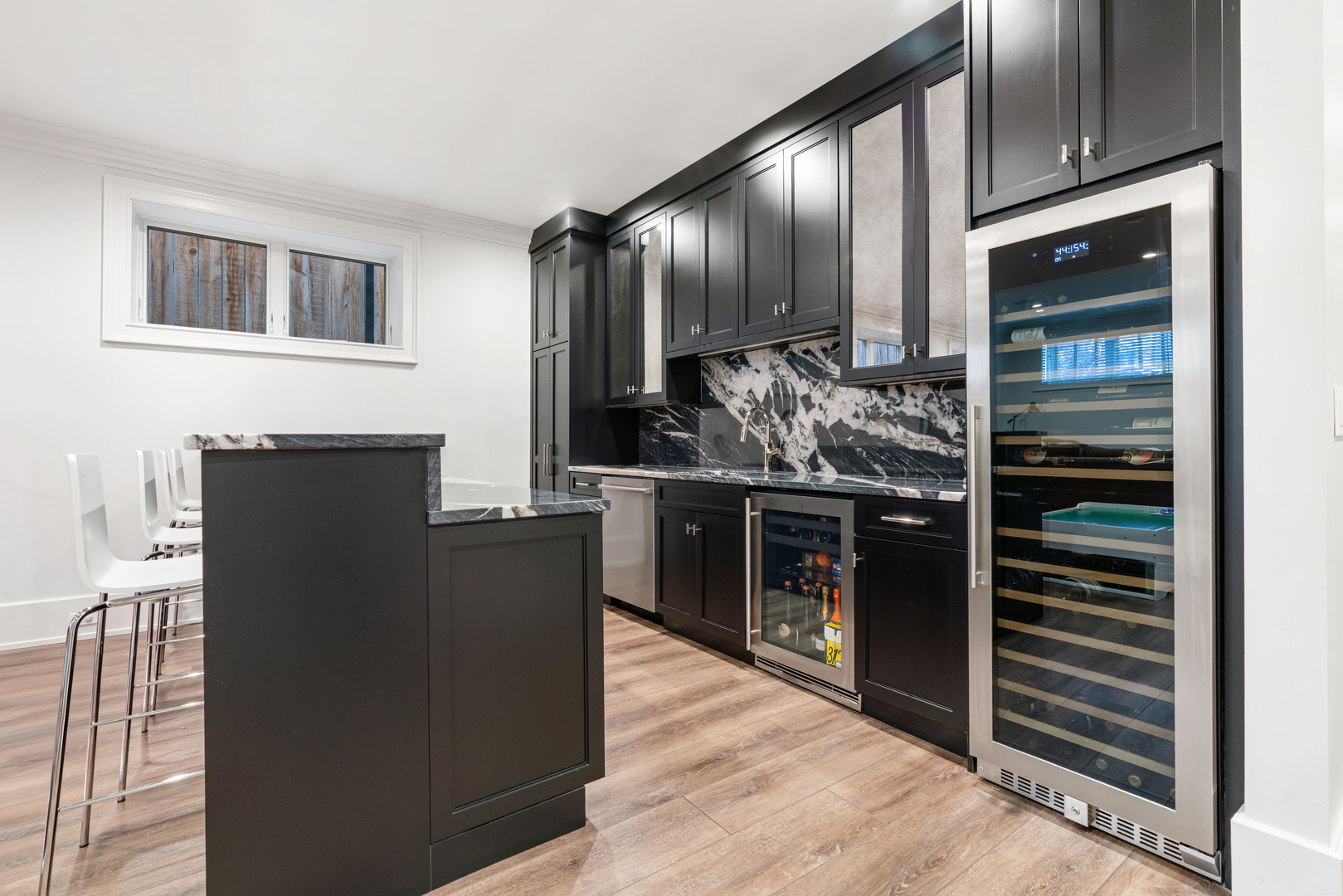 3336 N Oakley Avenue