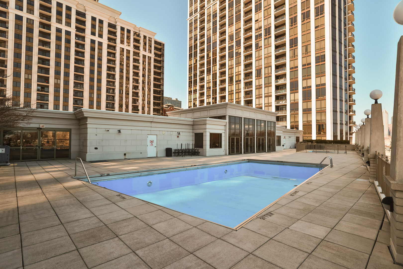 1335 S Prairie Avenue Unit: 1609