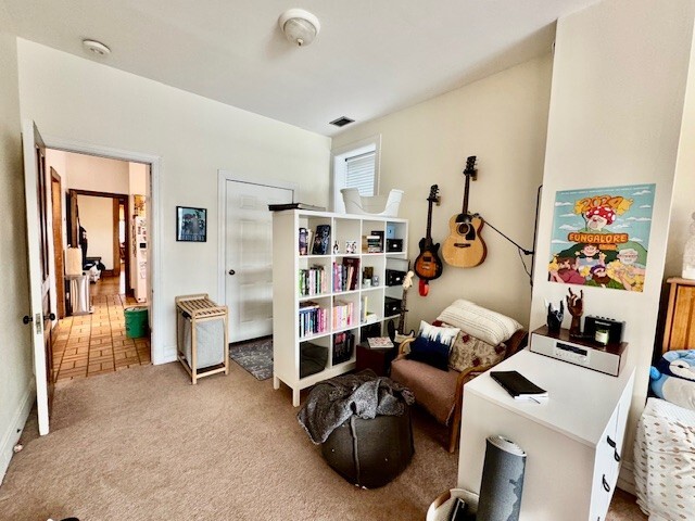 623 W BELDEN Avenue Unit: 2