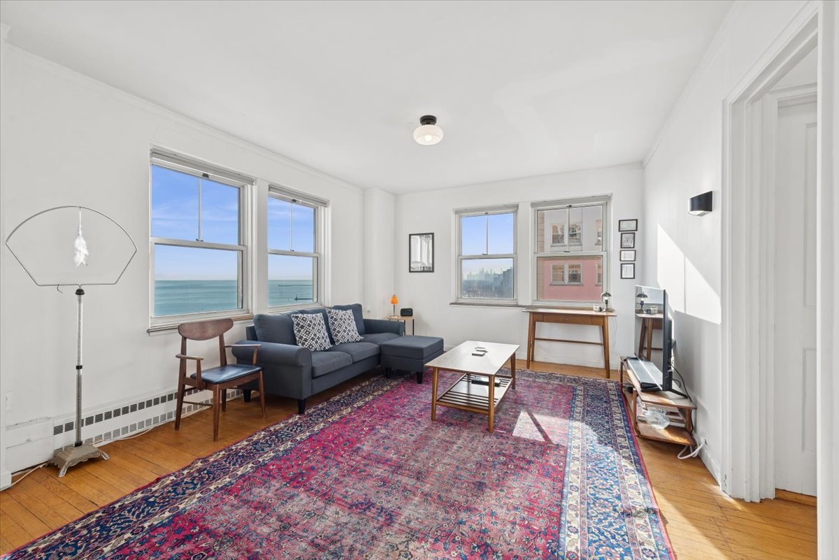 5555 N Sheridan Road Unit: 1716