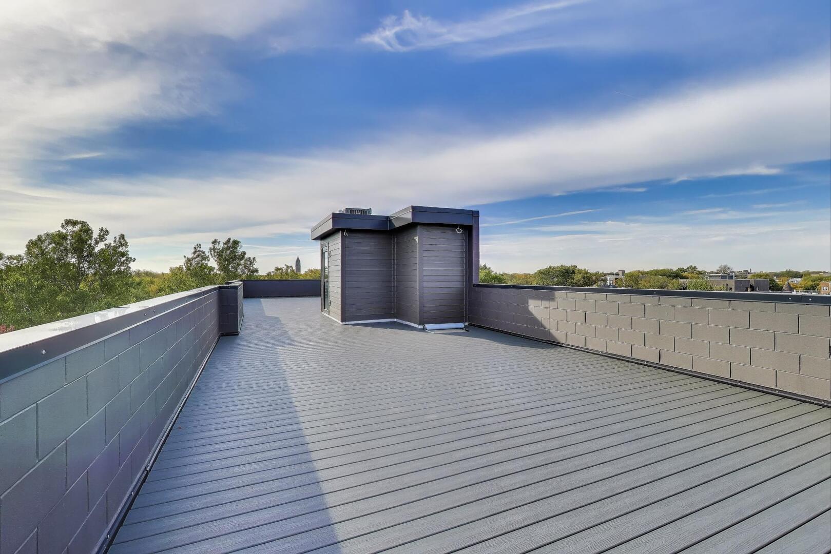 2307 W Foster Avenue Unit: 3