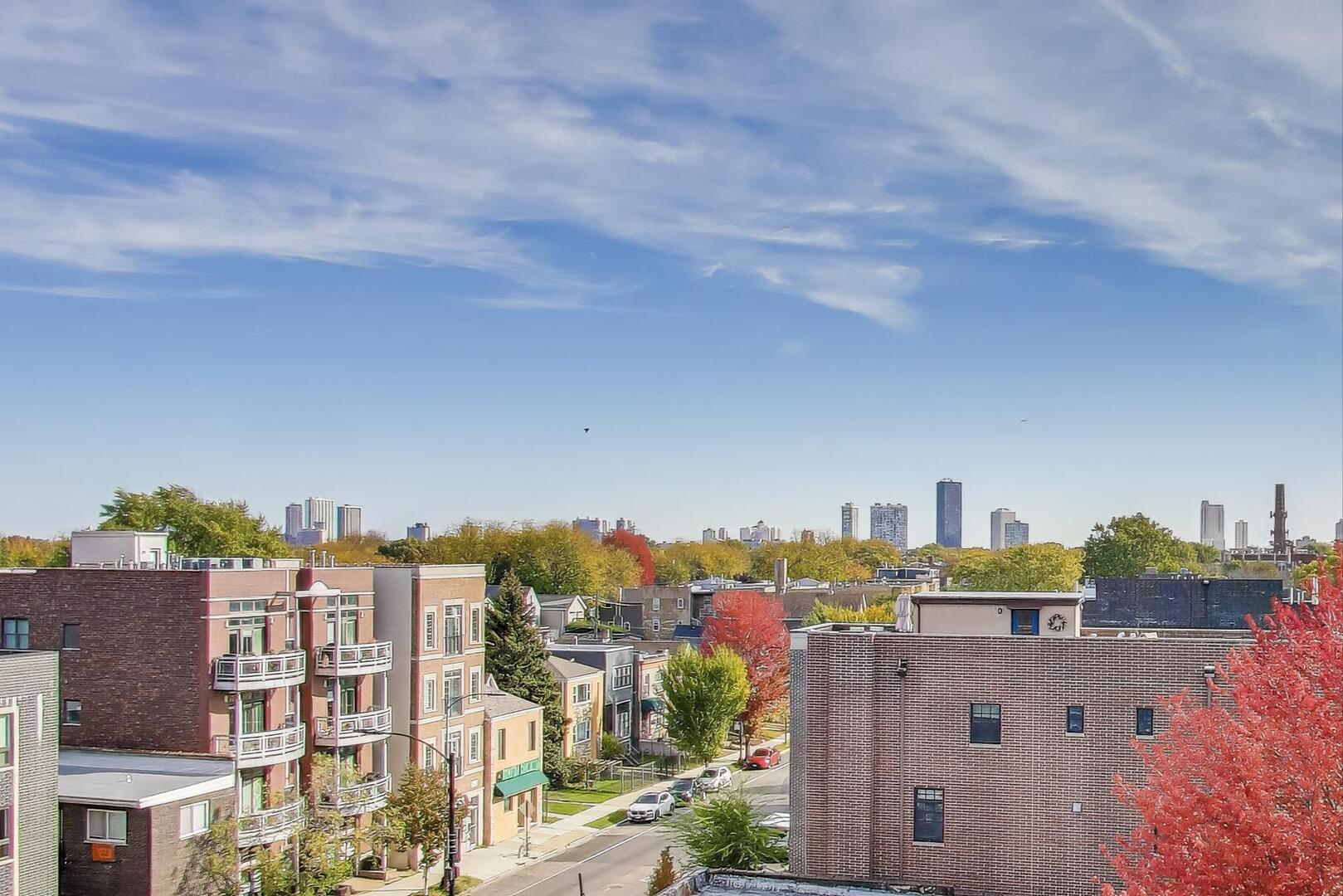 2307 W Foster Avenue Unit: 3