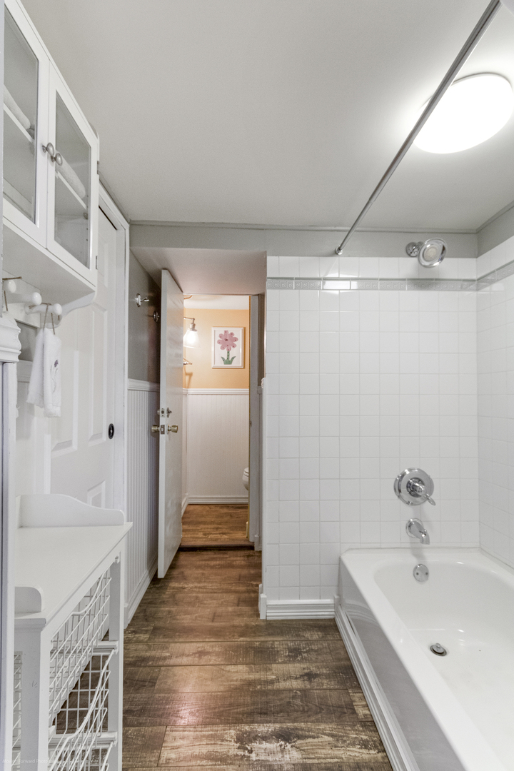 1005 Woodlawn Avenue