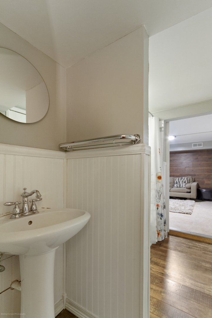 1005 Woodlawn Avenue